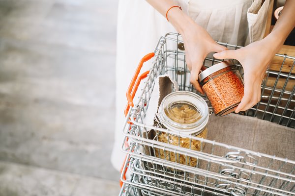 Picture of spices in shopping basket